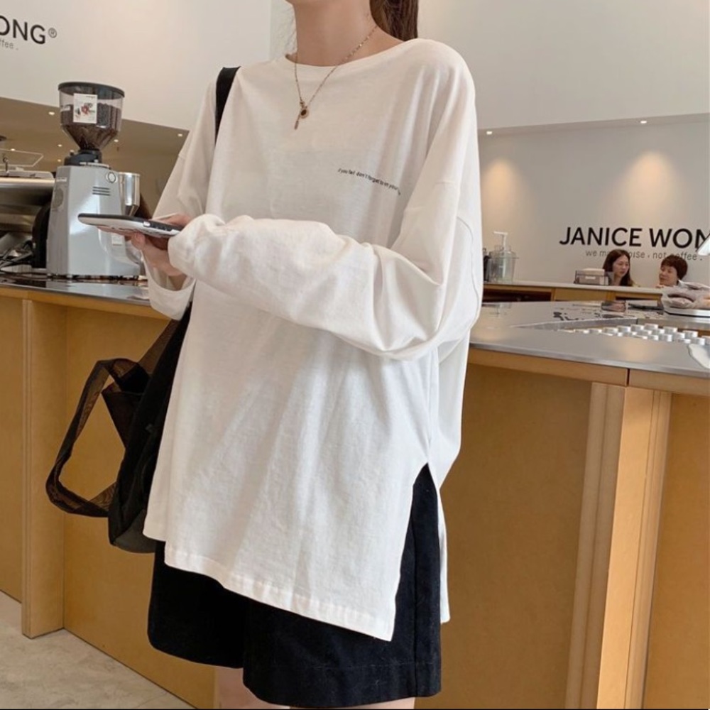 SHOPHERD Lettering Long-Sleeve Oversize T-Shirt